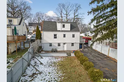 563 Lakeside Drive, Bridgeport, CT 06606 - Photo 26