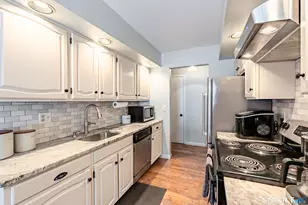 1 Essex Ct, Brookfield, CT 06804 - Photo 4