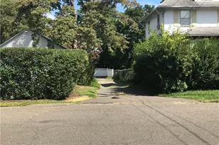 42 Weed Hill Ave, Stamford, CT 06907 - Photo 26