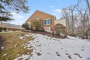 186 Foxbridge Village Rd, Branford, CT 06405 - Photo 2