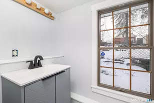 153 Gridley St, Bristol, CT 06010 - Photo 12