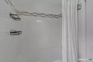 124 Lincoln St, Hamden, CT 06518 - Photo 30