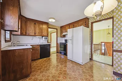 32 Lexington Circle, Newington, CT 06111 - Photo 10