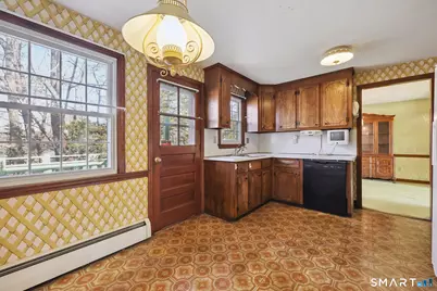 32 Lexington Circle, Newington, CT 06111 - Photo 8