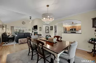 4 Strathmore Ln, Avon, CT 06001 - Photo 8