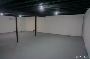 28 Bolton St, Hartford, CT 06114 - Photo 22