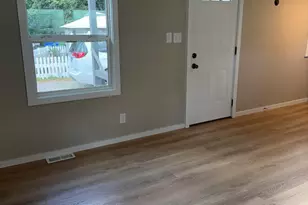 133 West Main St, Clinton, CT 06413 - Photo 6