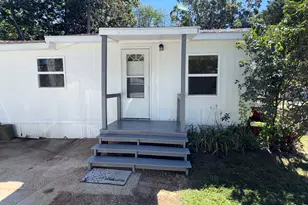 133 West Main St, Clinton, CT 06413 - Photo 2