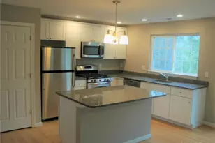 16 Riverview Ct, Brookfield, CT 06804 - Photo 2
