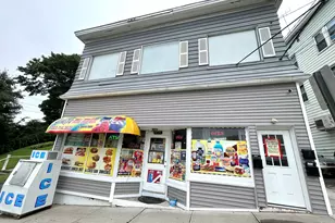 1015 W Main St, Waterbury, CT 06708 - Photo 10