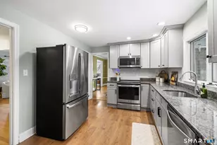 81 Lemay St, West Hartford, CT 06107 - Photo 8