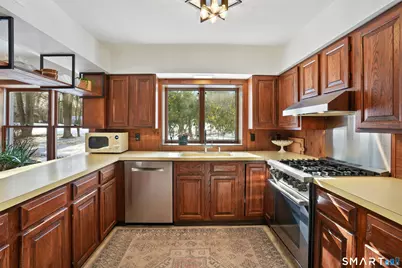 355 North Street, Ridgefield, CT 06877 - Photo 16