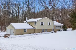 90 Robin Ridge Dr, Madison, CT 06443 - Photo 2