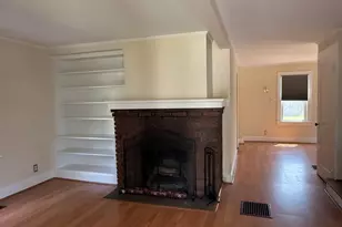 5 Vine St, Milford, CT 06460 - Photo 10