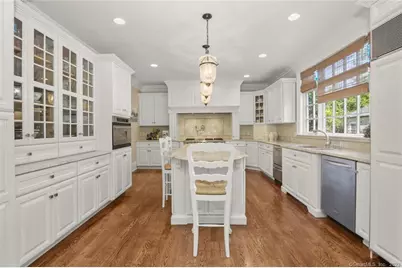 1343 Smith Ridge Road, New Canaan, CT 06840 - Photo 14