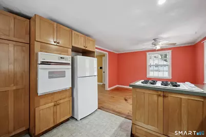 38 Saint Augustine Street, West Hartford, CT 06110 - Photo 14