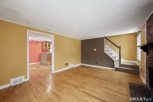 38 St Augustine St, West Hartford, CT 06110 - Photo 6