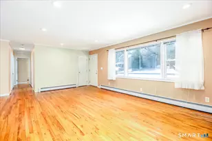 43 Woodmere Dr, Trumbull, CT 06611 - Photo 30