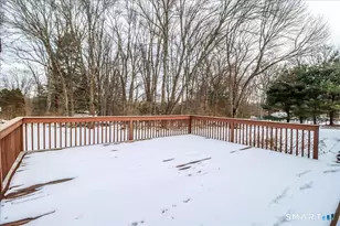 43 Woodmere Dr, Trumbull, CT 06611 - Photo 34