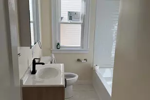 484 West St, Bristol, CT 06010 - Photo 10