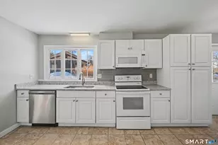 29 Harwood Dr, Danbury, CT 06810 - Photo 12