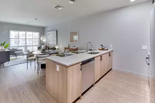 [Address not provided], New Haven, CT 06511 - Photo 12