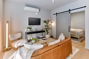 [Address not provided], New Haven, CT 06511 - Photo 1