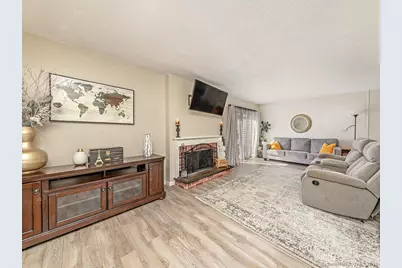 123 Pembroke Court #123, Meriden, CT 06450 - Photo 4