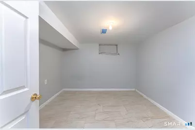 18 Dallas Avenue, Waterbury, CT 06705 - Photo 20