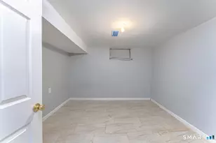 18 Dallas Ave, Waterbury, CT 06705 - Photo 20