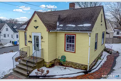 18 Dallas Avenue, Waterbury, CT 06705 - Photo 2