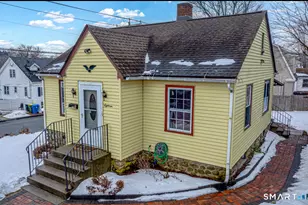 18 Dallas Ave, Waterbury, CT 06705 - Photo 2