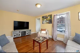 18 Dallas Ave, Waterbury, CT 06705 - Photo 10