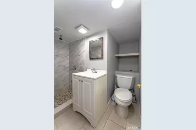 18 Dallas Avenue, Waterbury, CT 06705 - Photo 22