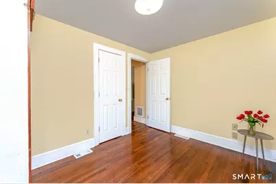 18 Dallas Avenue, Waterbury, CT 06705 - Photo 12