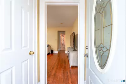 18 Dallas Avenue, Waterbury, CT 06705 - Photo 6