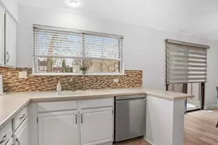 178 Sunrise Hill Rd, Norwalk, CT 06851 - Photo 8