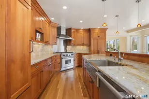 59 Emerald Ln, Stamford, CT 06905 - Photo 10