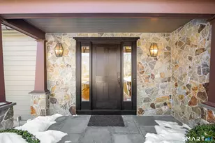 59 Emerald Ln, Stamford, CT 06905 - Photo 2