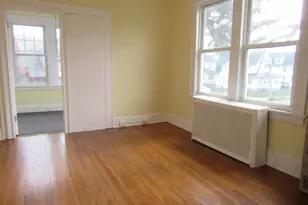 203 Wayne St, Bridgeport, CT 06606 - Photo 18