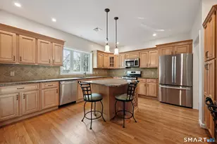 9 Dogwood Ct, Rocky Hill, CT 06067 - Photo 10