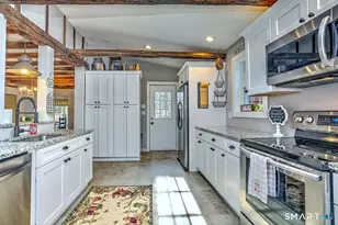 1124 Johnson Rd, Woodbridge, CT 06525 - Photo 22