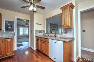 75 Redwood Dr, East Haven, CT 06513 - Photo 20