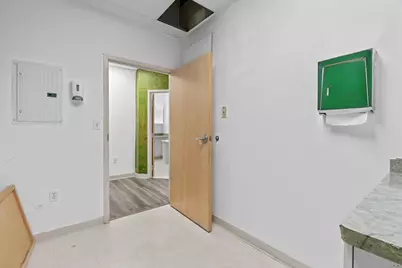 19 Woodland Street #14, Hartford, CT 06111 - Photo 16