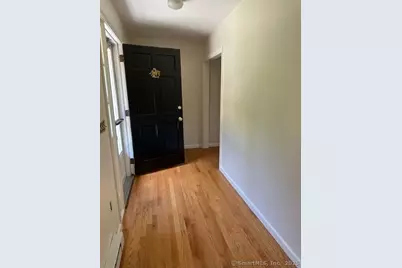 679 New Norwalk Road, New Canaan, CT 06840 - Photo 2