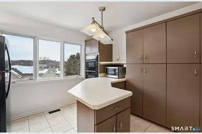 12 Boulevard Drive #15-104, Danbury, CT 06810 - Photo 8