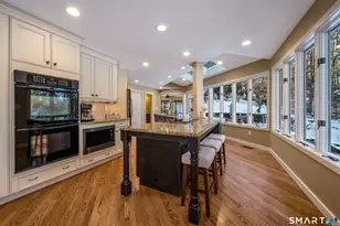 25 Lord Davis Ln, Avon, CT 06001 - Photo 6