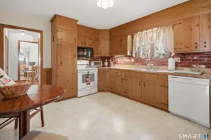 51 Handel Rd, Stafford, CT 06076 - Photo 4