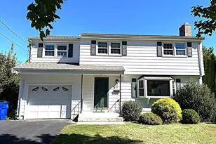 18 Overbrook Rd, West Hartford, CT 06107 - Photo 1