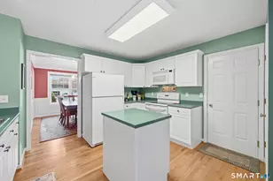 499 Woodmont Dr, Coventry, CT 06238 - Photo 10